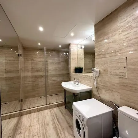 Krawiecka 3 - City Center - 7 People - Private Parking *