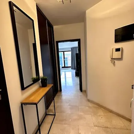 Krawiecka 3 - City Center - 7 People - Private Parking *