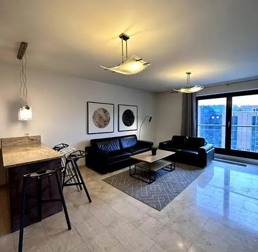 Krawiecka 3 - Center - 7 People - Private Parking 아파트 브로츠와프